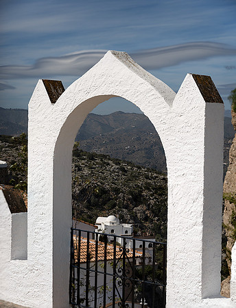 Comares