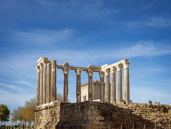 Evora