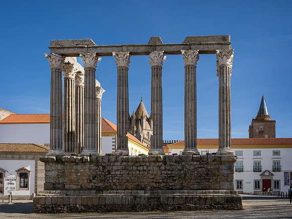 Evora